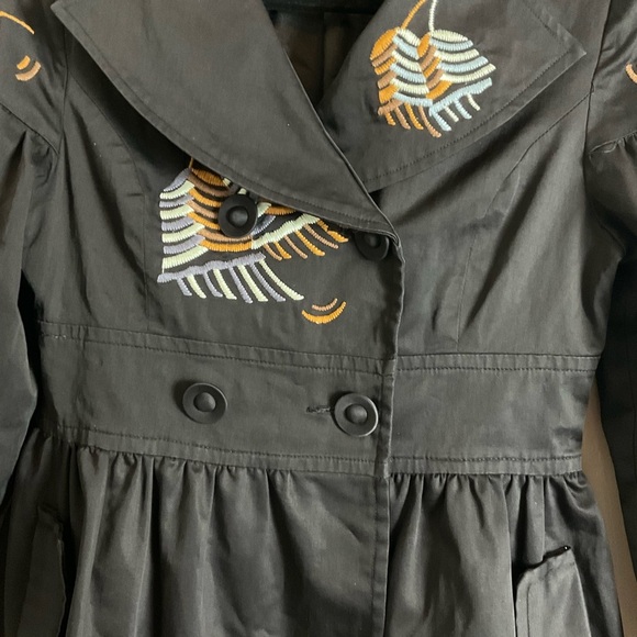 Woman’s Black Embroidered Coat with pockets size small - Picture 5 of 11